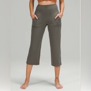 Lululemon Align Wide Leg Super-High-Rise Crop 23" Grey Sage Size 12